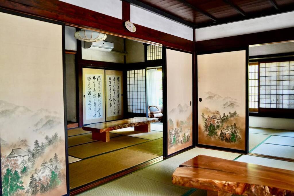 佐渡市 佐渡島に残る築130年の伝統的な古民家｜東夢ヴィラ エクステリア 写真
